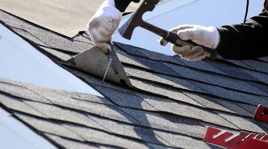 Expert new roof installation services in Papineau, IL